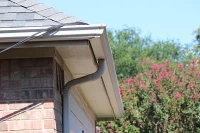 Avoid Bigger Problems Down the Road with Prompt Gutter Repair!